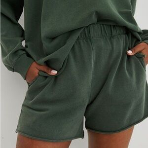 Aerie Women's Green Shorts